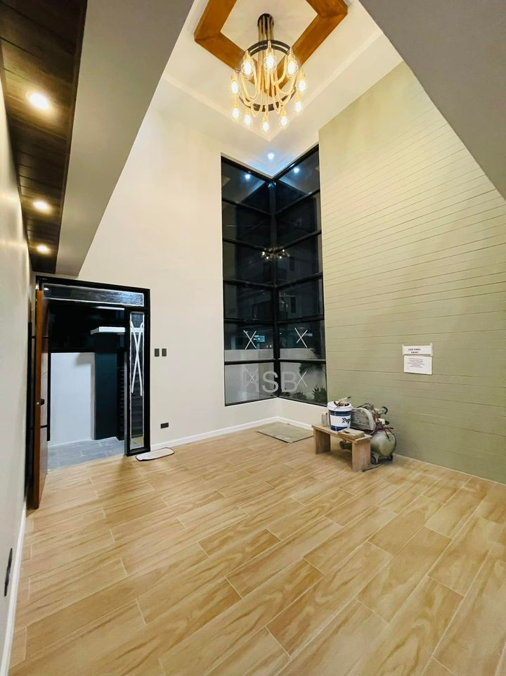 Brandnew 5 Bedroom house For Sale in Greenwoods Exec Village Pasig photo 2