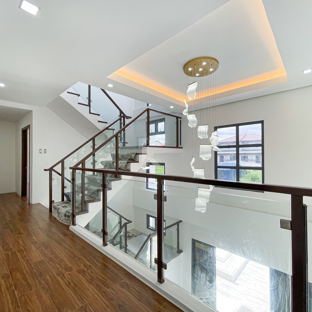 Sophisticated Modern Contemporary House and Lot For Sale photo 4