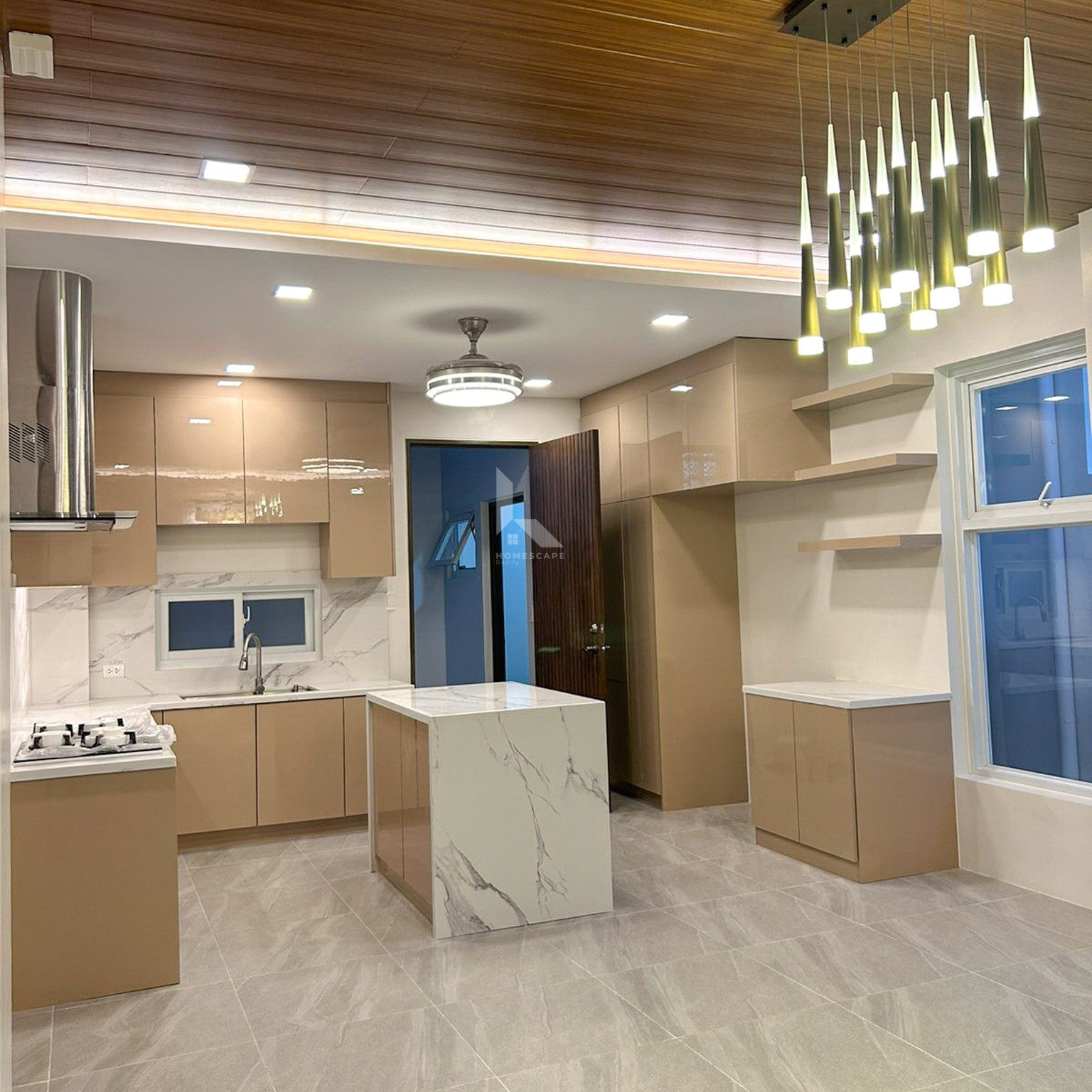 Bright and Spacious 2-Storey House and Lot For Sale photo 3