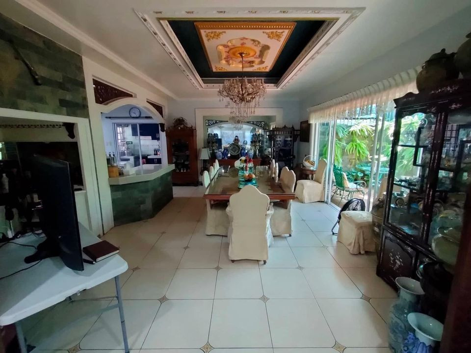 House for sale photo 2