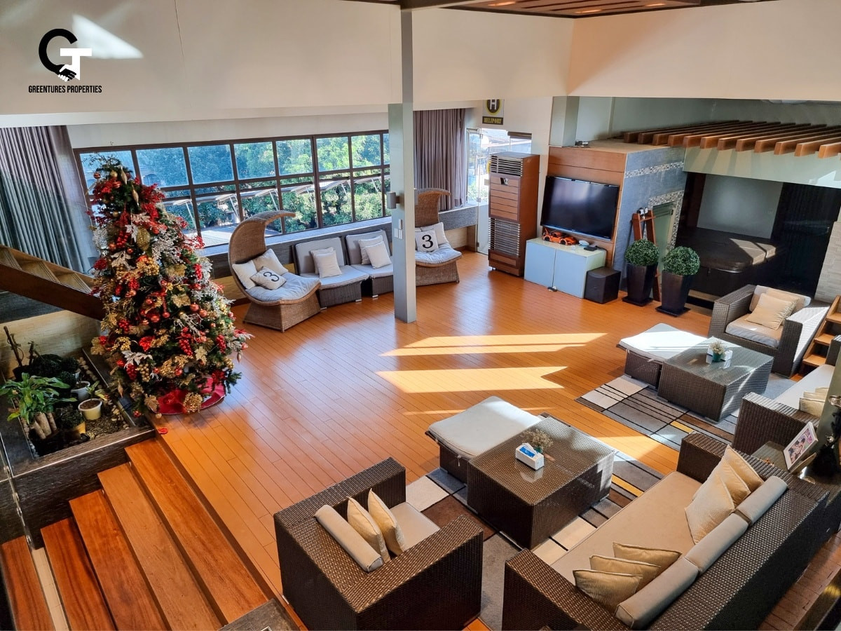 Modern Residential/Commercial Property with Helipad photo 3