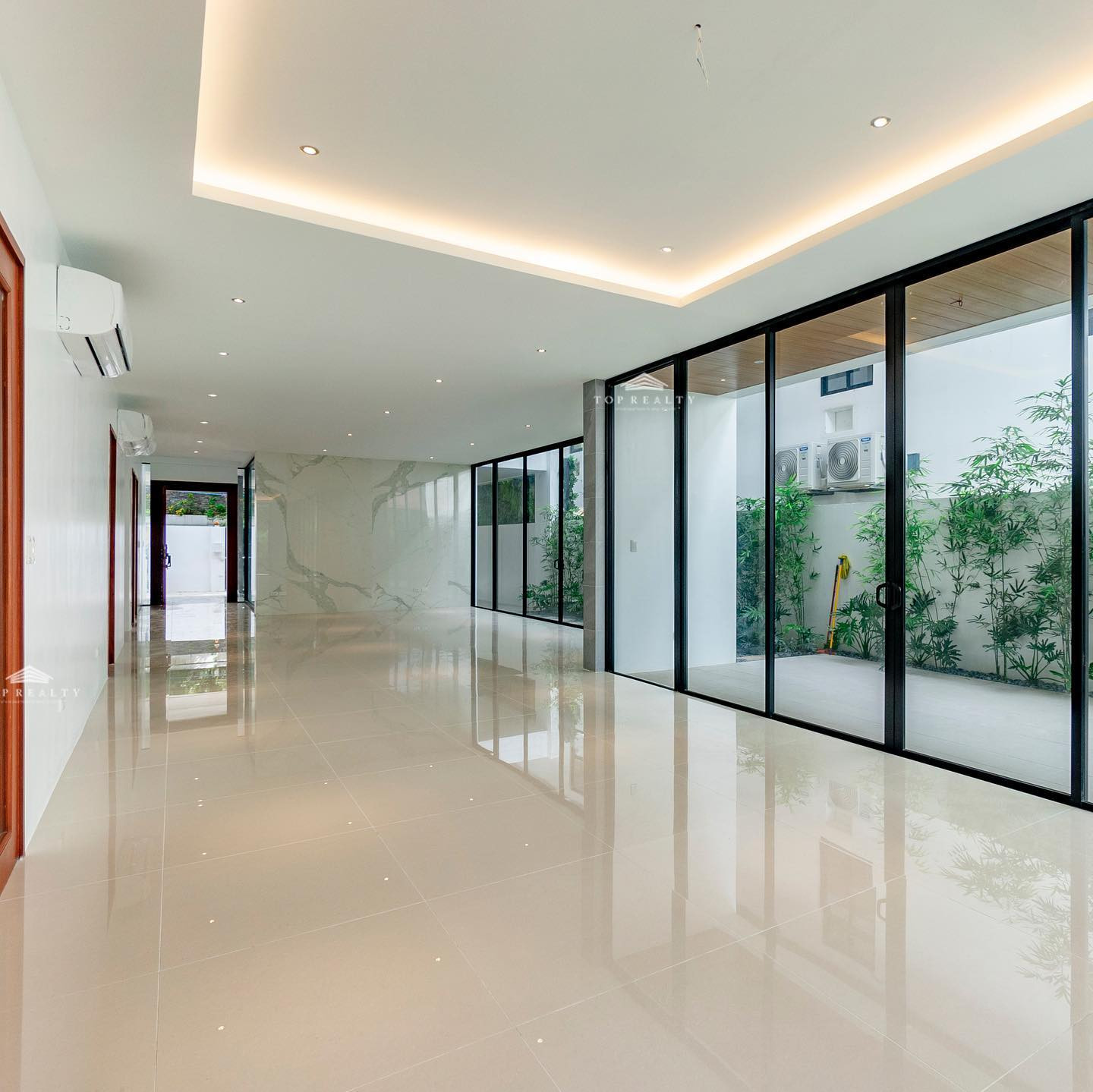 Prime Brand New House and Lot for Sale at White Plains Quezon City photo 5