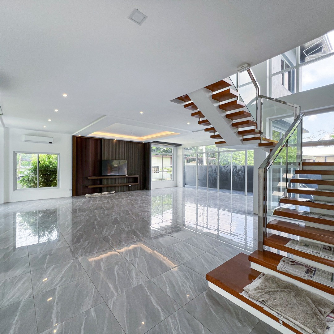 Vast Modern Contemporary House and Lot For Sale photo 5
