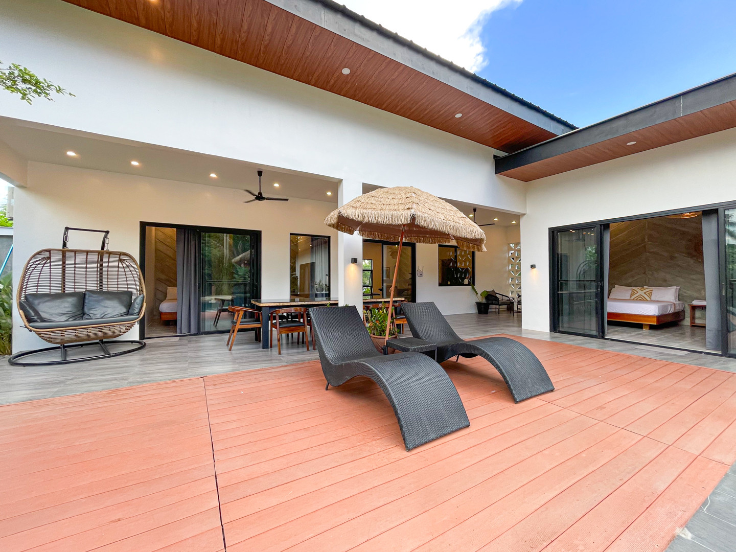 Cozy Luxury Farmhouse For Sale in Alfonso, Cavite photo 3