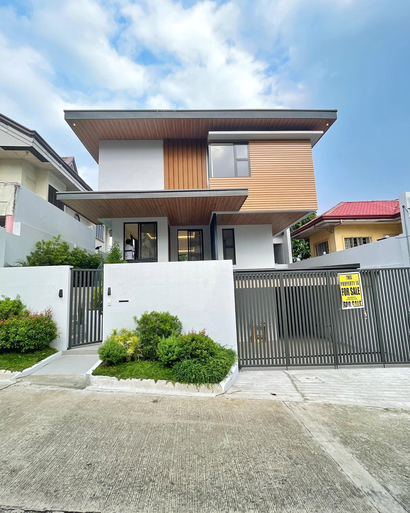 Brand New Modern Contemporary House in Filinvest, Batasan Hills Quezon City photo 1
