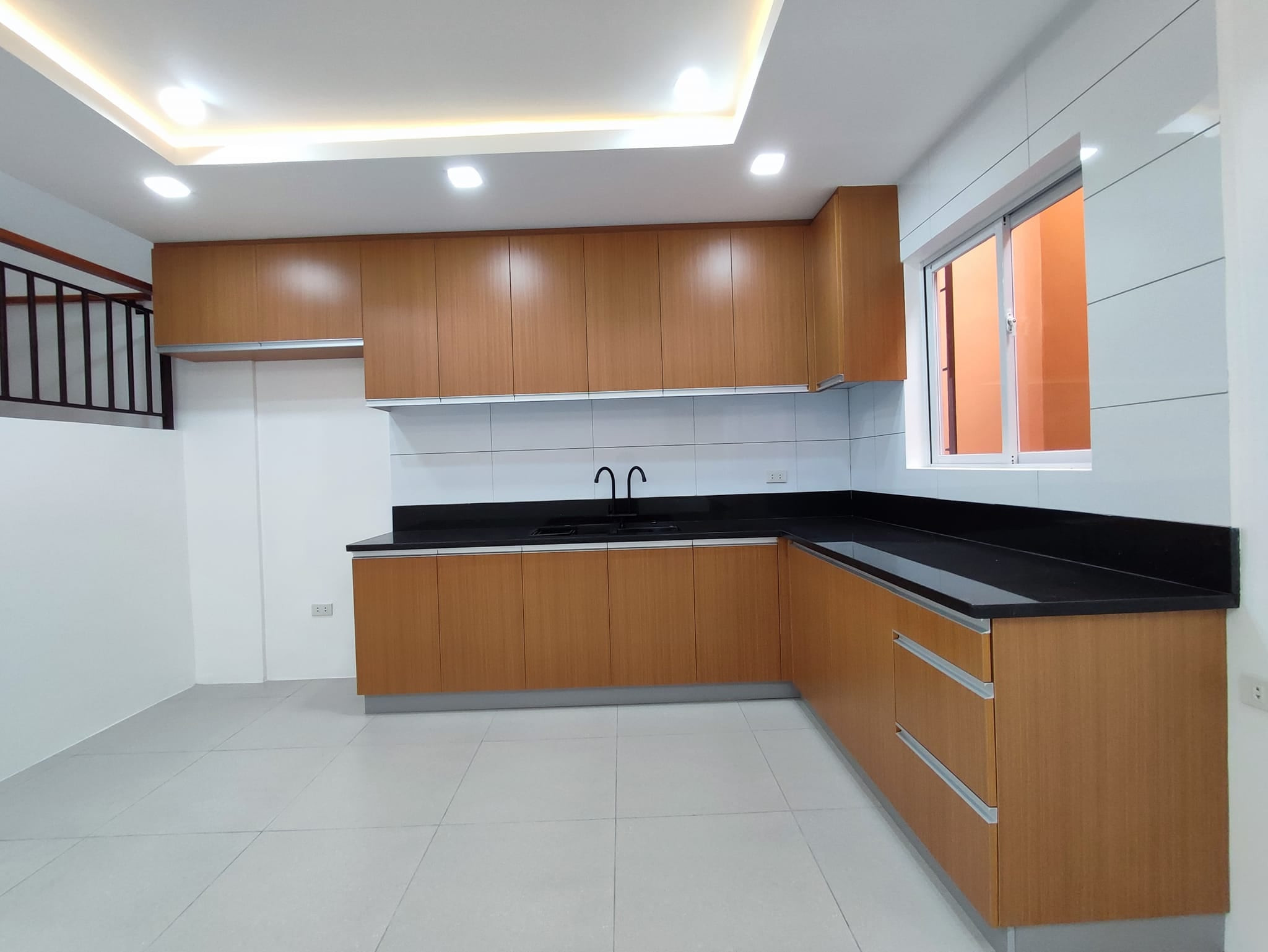 Desirable Brand New Townhouse for Sale in Sikatuna photo 4