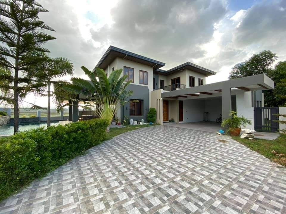 Fully furnished Modern Tropical House for Sale in Mabalacat, Pampanga photo 1