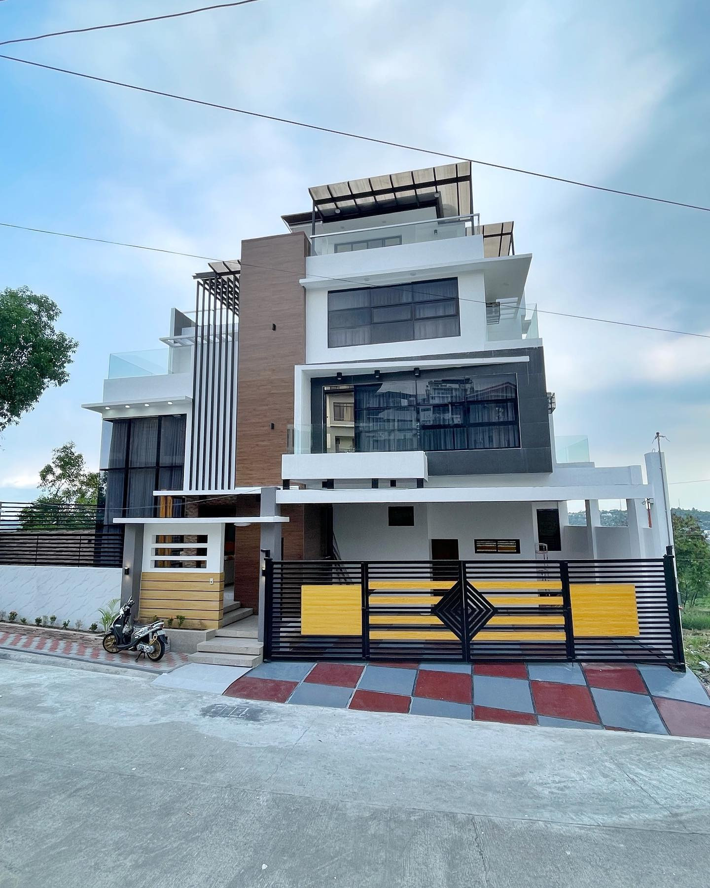 Brand New Fully Furnished Modern House and Lot for Sale photo 1