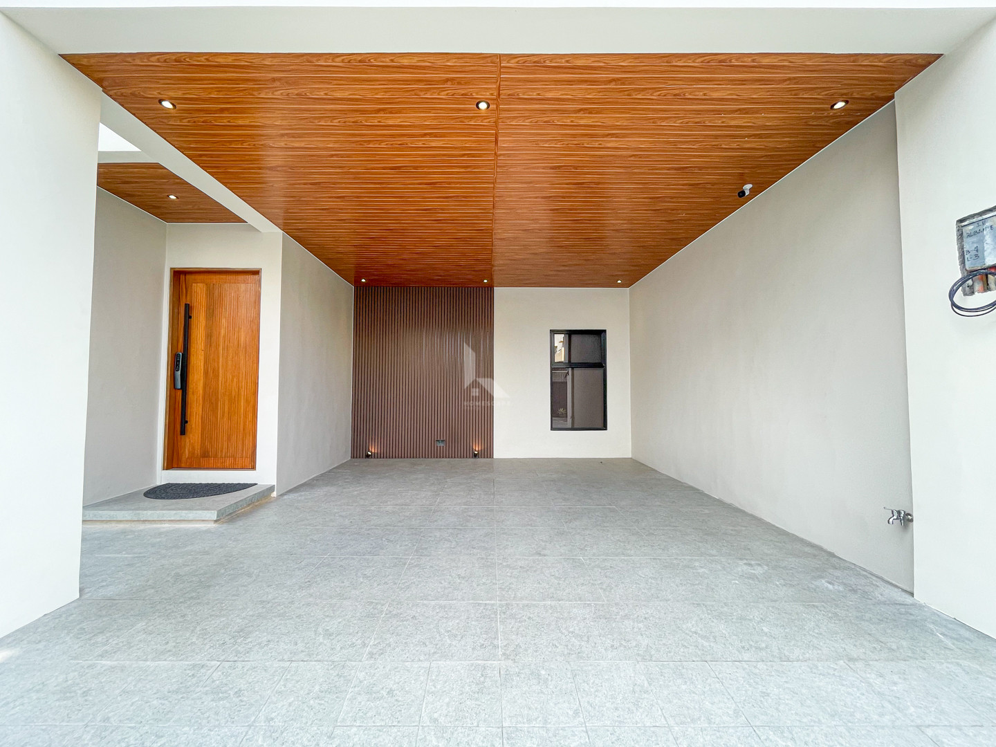 Cozy Fully Furnished Modern Contemporary House and Lot For Sale photo 2