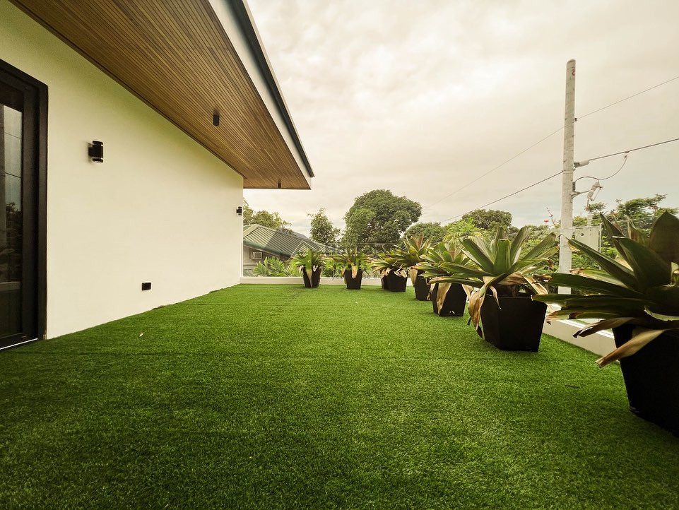 Brand new luxury modern home for sale in Ayala Alabang Village photo 3