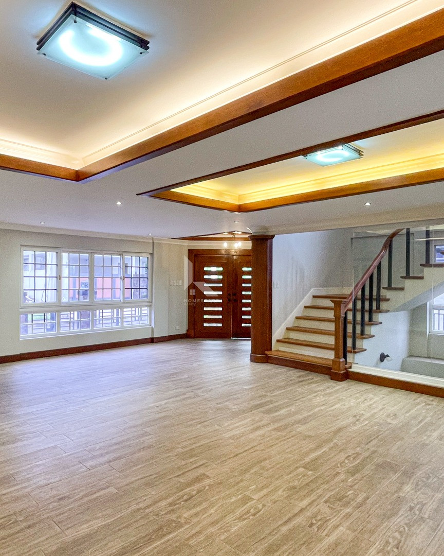 Classy Contemporary House and Lot in Vista Rea photo 4