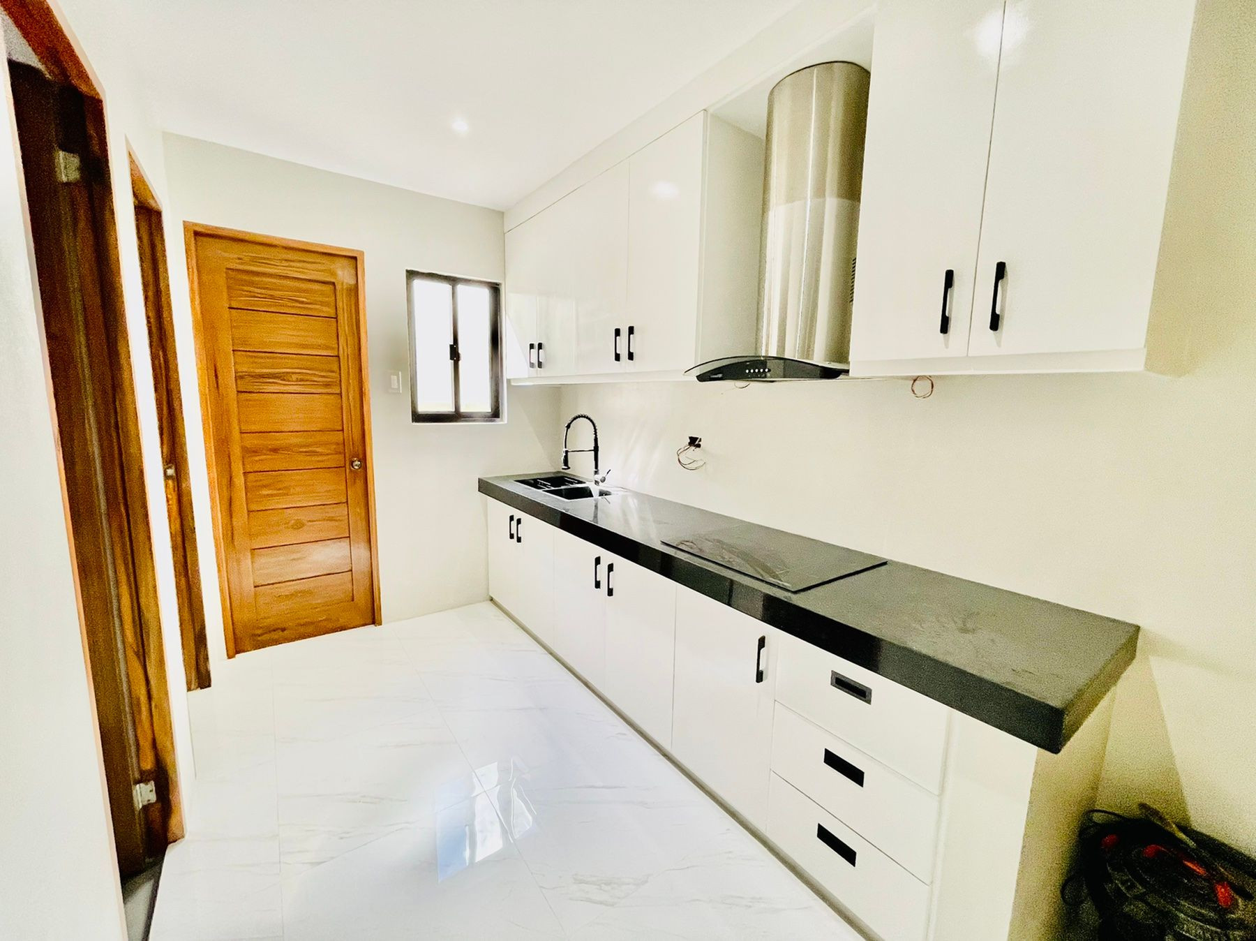 Lovely Modern 2 Storey Triplex Townhouse for Sale in Fortunata Village photo 4