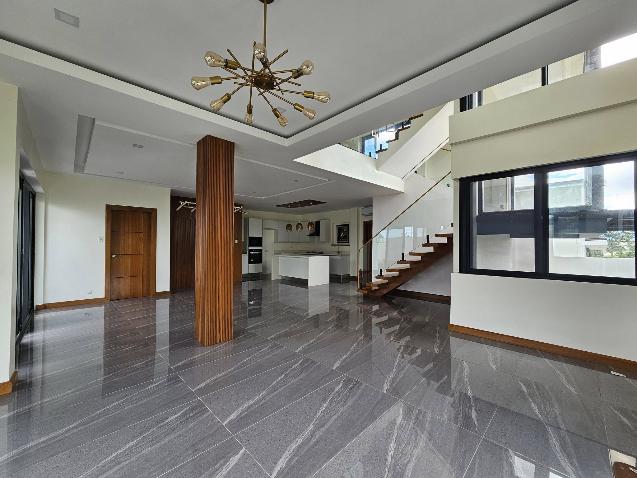 Secure this 3-Storey Brand-New House photo 2