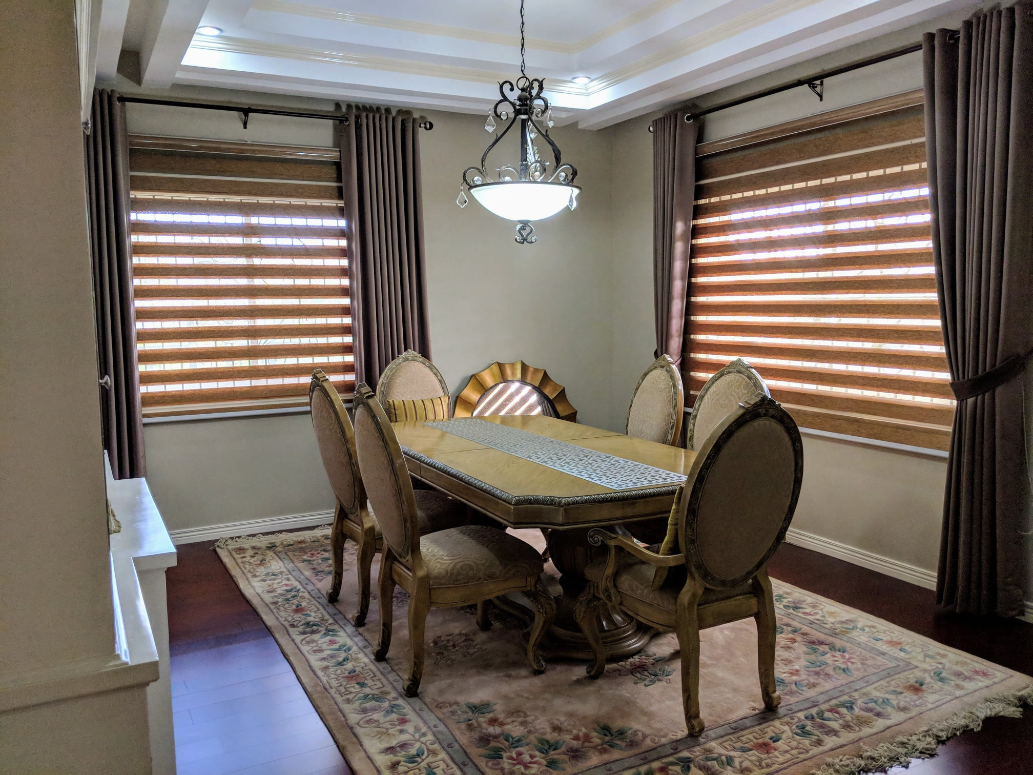 A Spectacular almost New House in Mabalacat photo 3