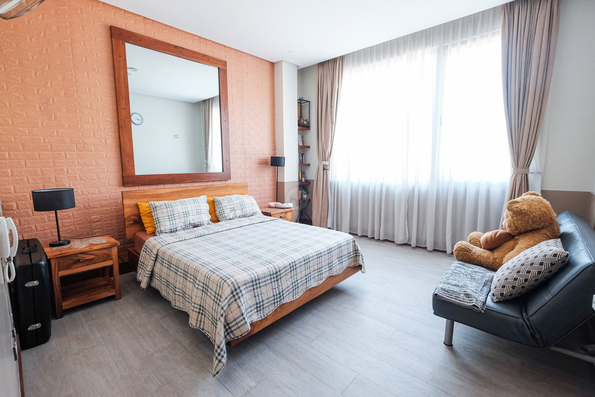 Own this Fabulous 4-Bedroom House in Manila Southwoods Estate photo 5