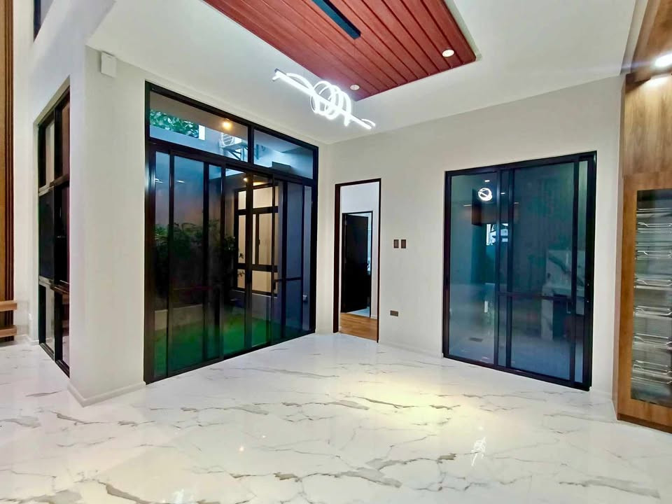 ELEGANT MODERN 2-STOREY SINGLE DETTACHED HOUSE AND LOT FOR SALE photo 4