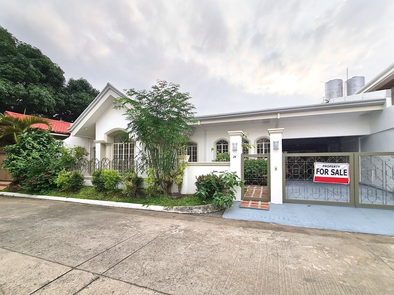 Renovated Bungalow with Attic For Sale photo 1