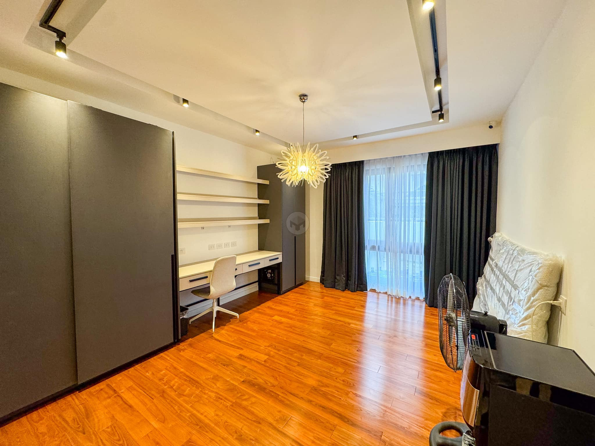 An Elegant 4 Bedroom House and Lot for Sale photo 3