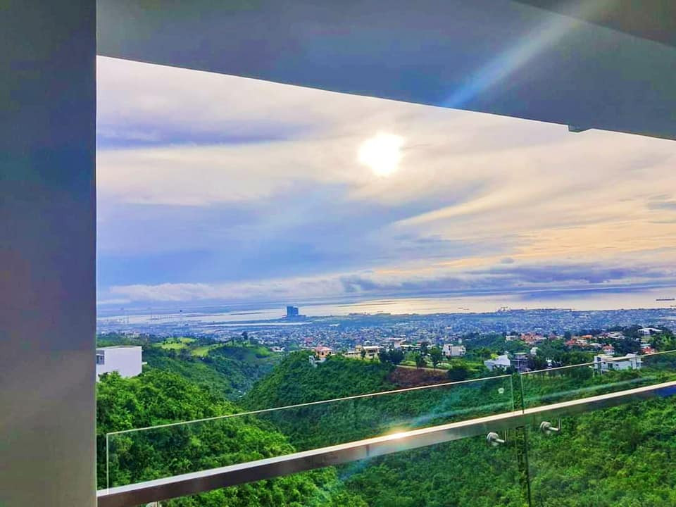 OVERLOOKING BRAND NEW HOUSE IN TALISAY CEBU photo 3