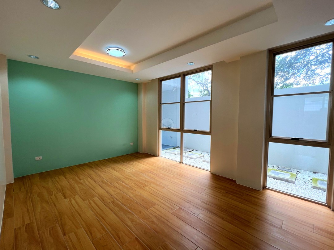 Relaxing House and Lot for Sale in BF Northwest, Parañaque photo 4