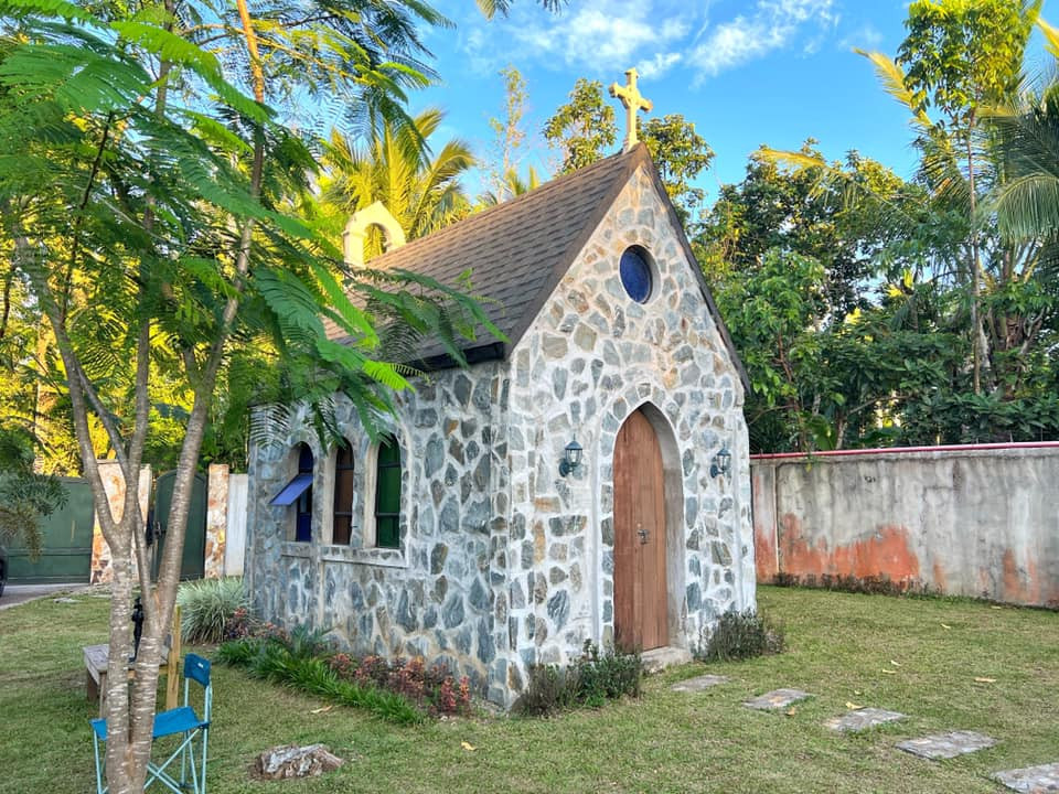 A Stately Welcoming Rest House For Sale In Cavite photo 3
