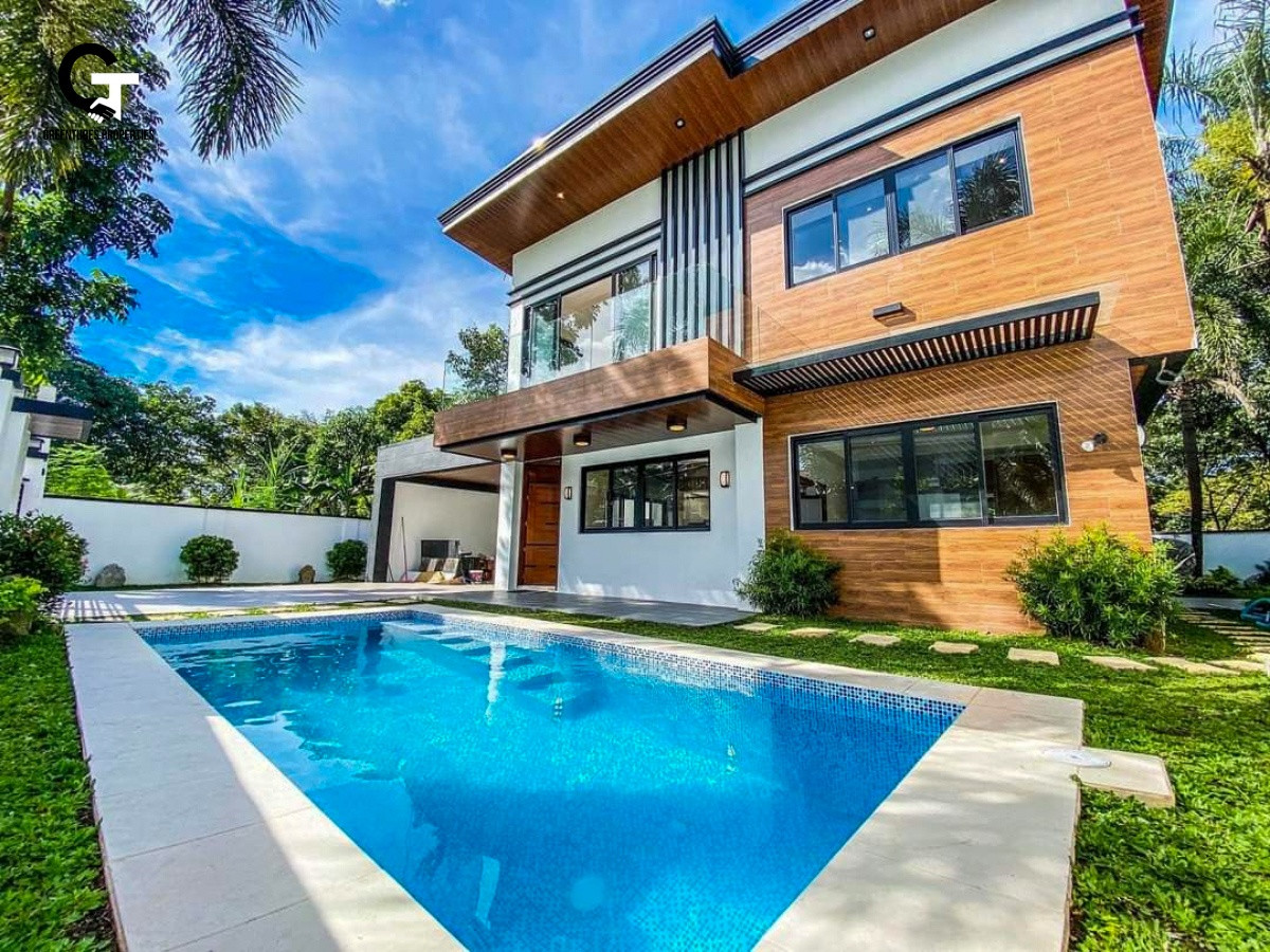 Modern Massive Brand New House with Swimming Pool & Spacious Garage photo 1