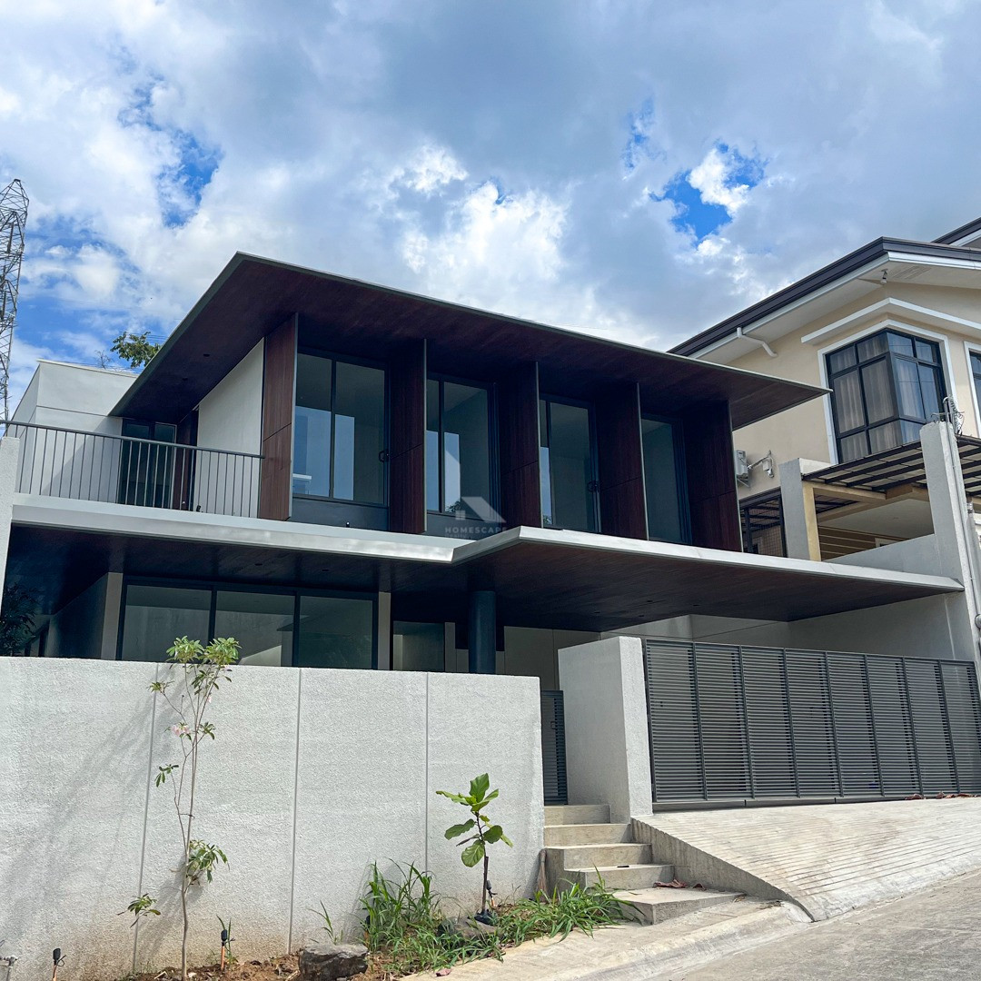 Impressive Home with Overlooking View For Sale in Havila Township, Taytay photo 1