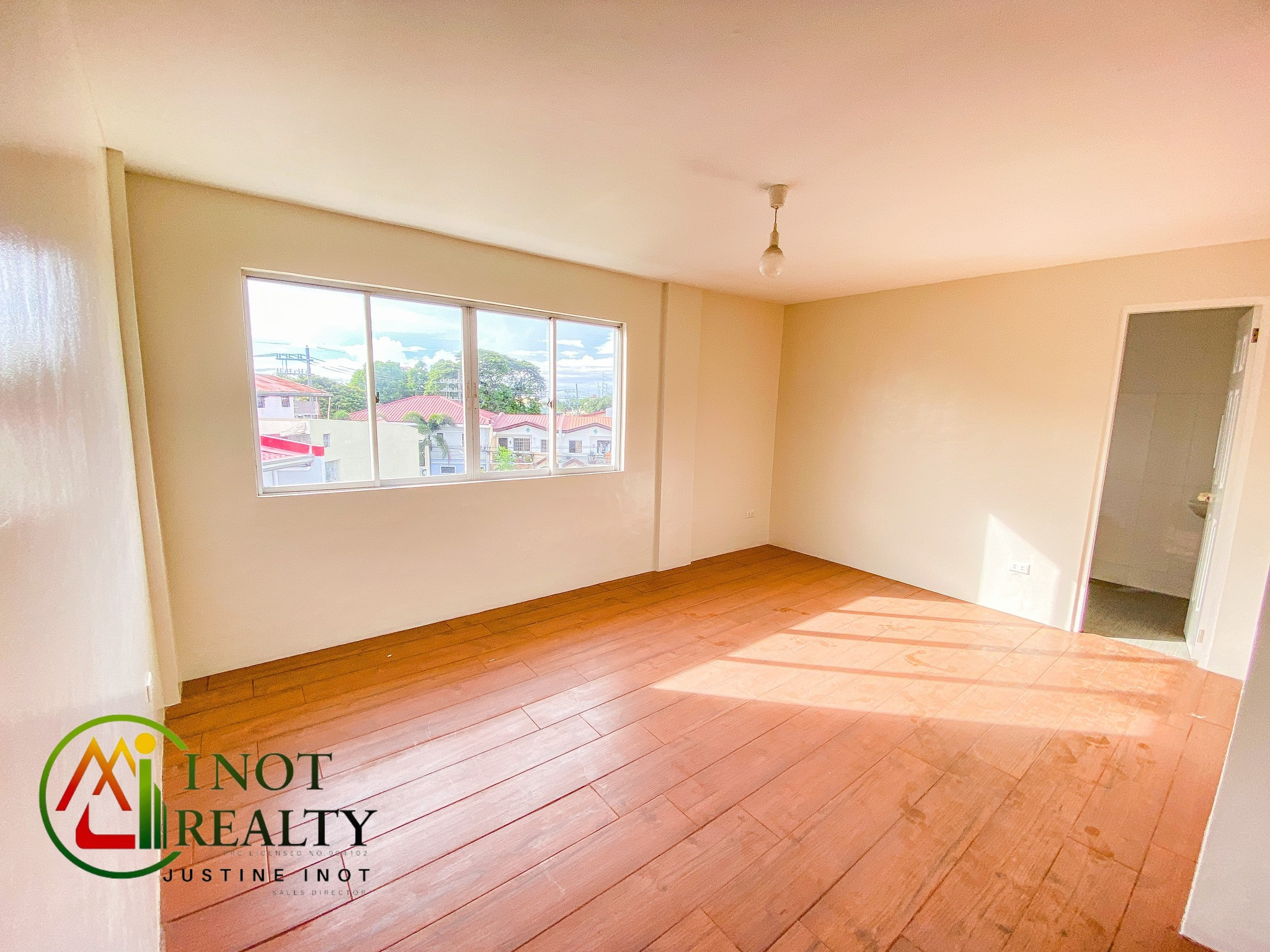 3 Storey Modern Single Attached House in BF Resort Village Las Pinas City photo 4