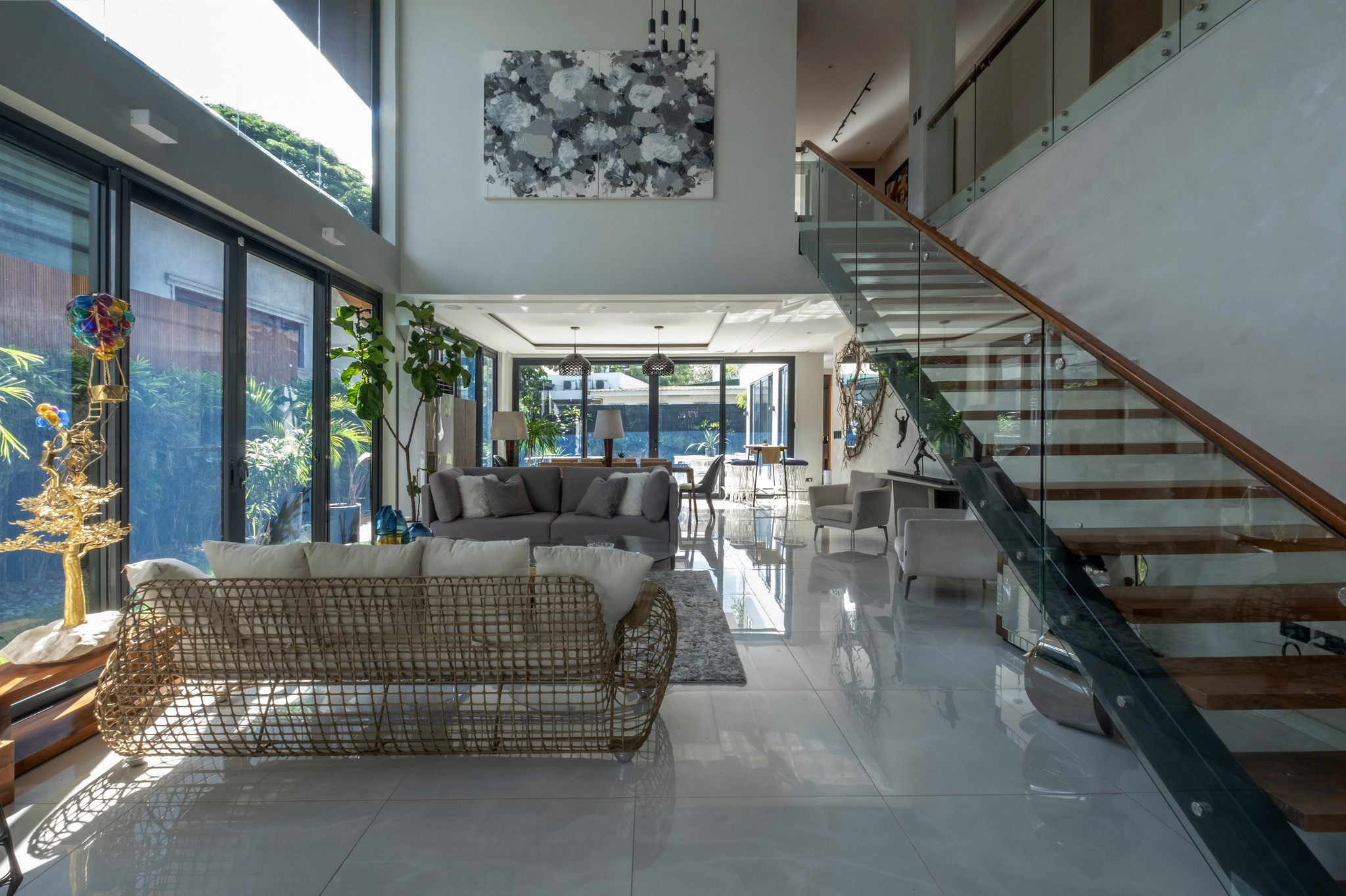 Beautiful 5-Bedroom House and Lot for Sale in La Vista, Quezon City photo 2