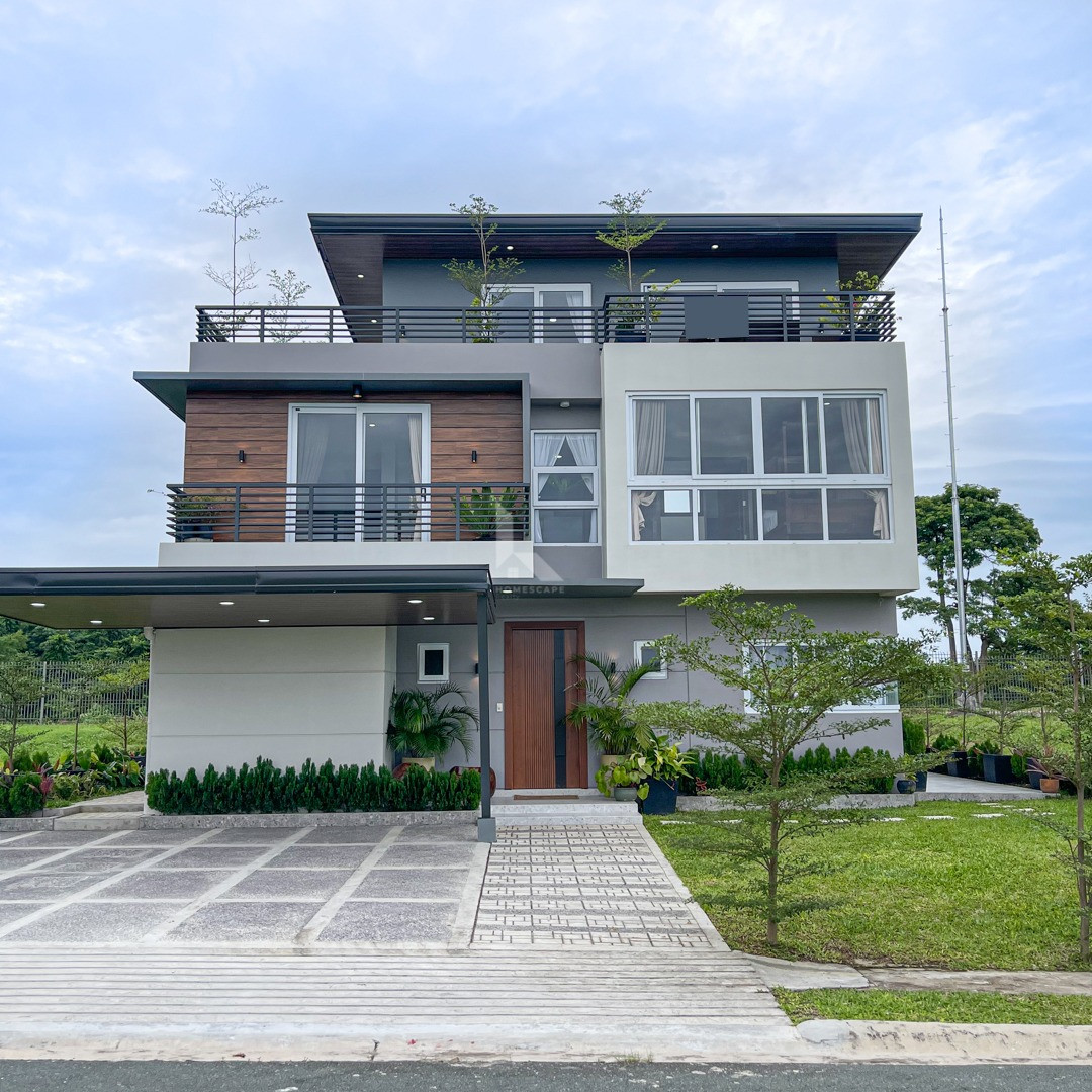 Stunning Modern Home with 360 Overlooking Taal View For Sale photo 1