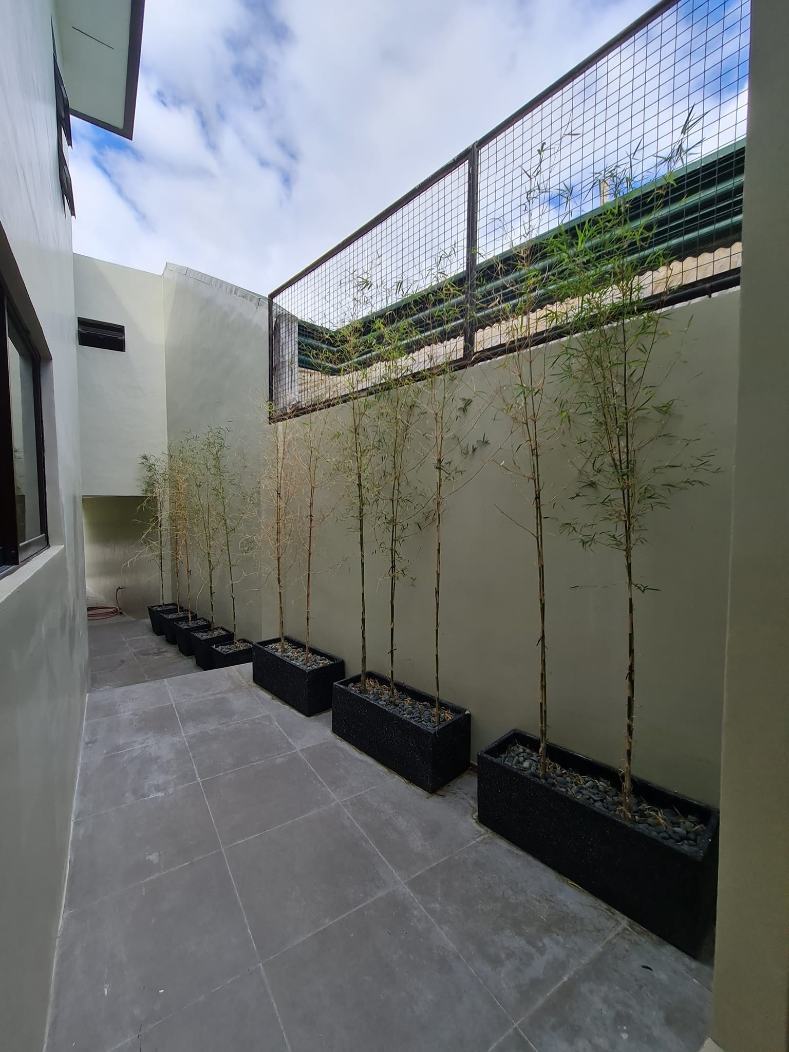 5 BEDROOM HOUSE FOR SALE IN FILINVEST EAST HOMES SUBDIVISION photo 3