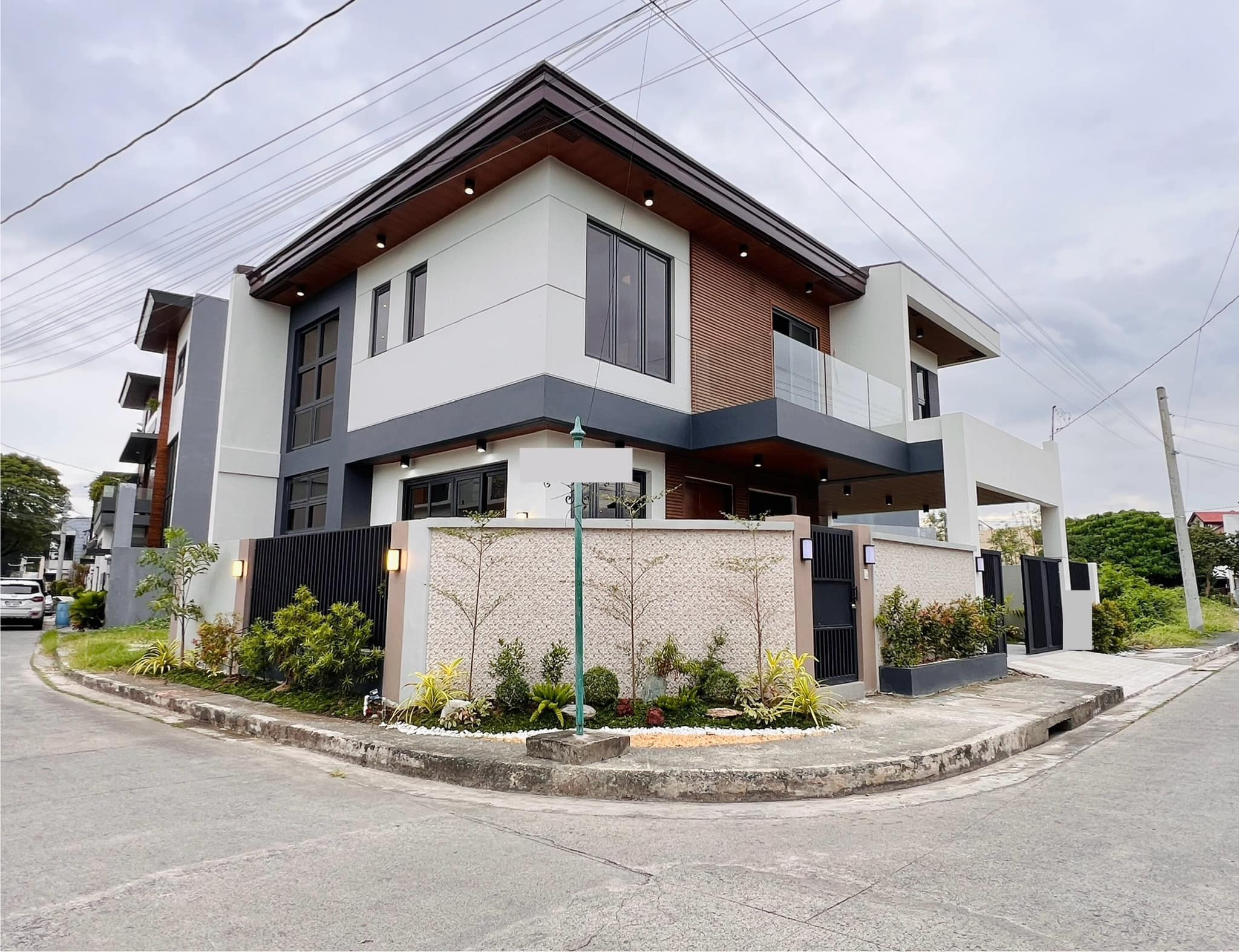 Own this Brand-New 3-Bedroom Corner House photo 2