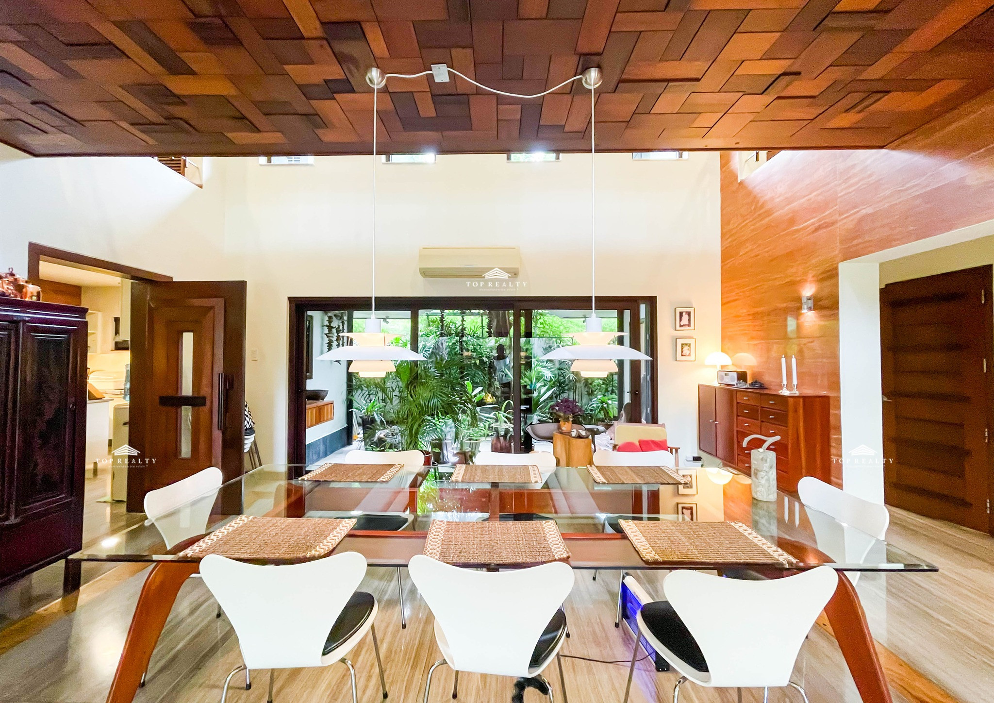 Step into luxury with this semi-furnished house and lot photo 4