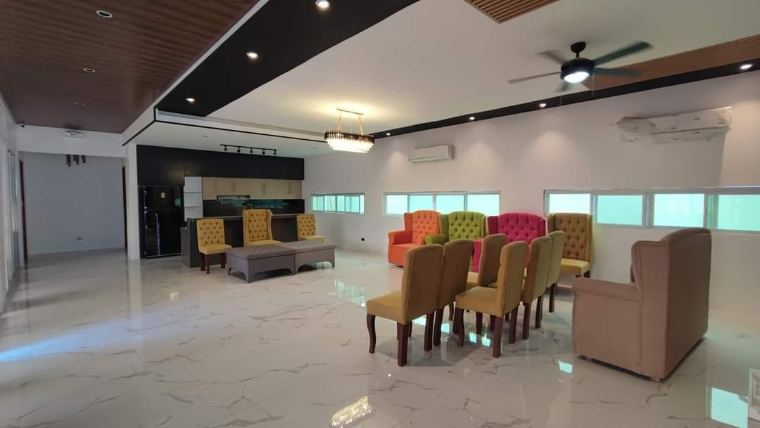 Beaming Lavish House and Lot For Sale in Multinational Village in Angeles City photo 2
