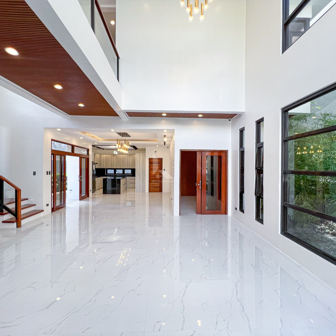 Upscale Modern Contemporary House and Lot For Sale photo 2