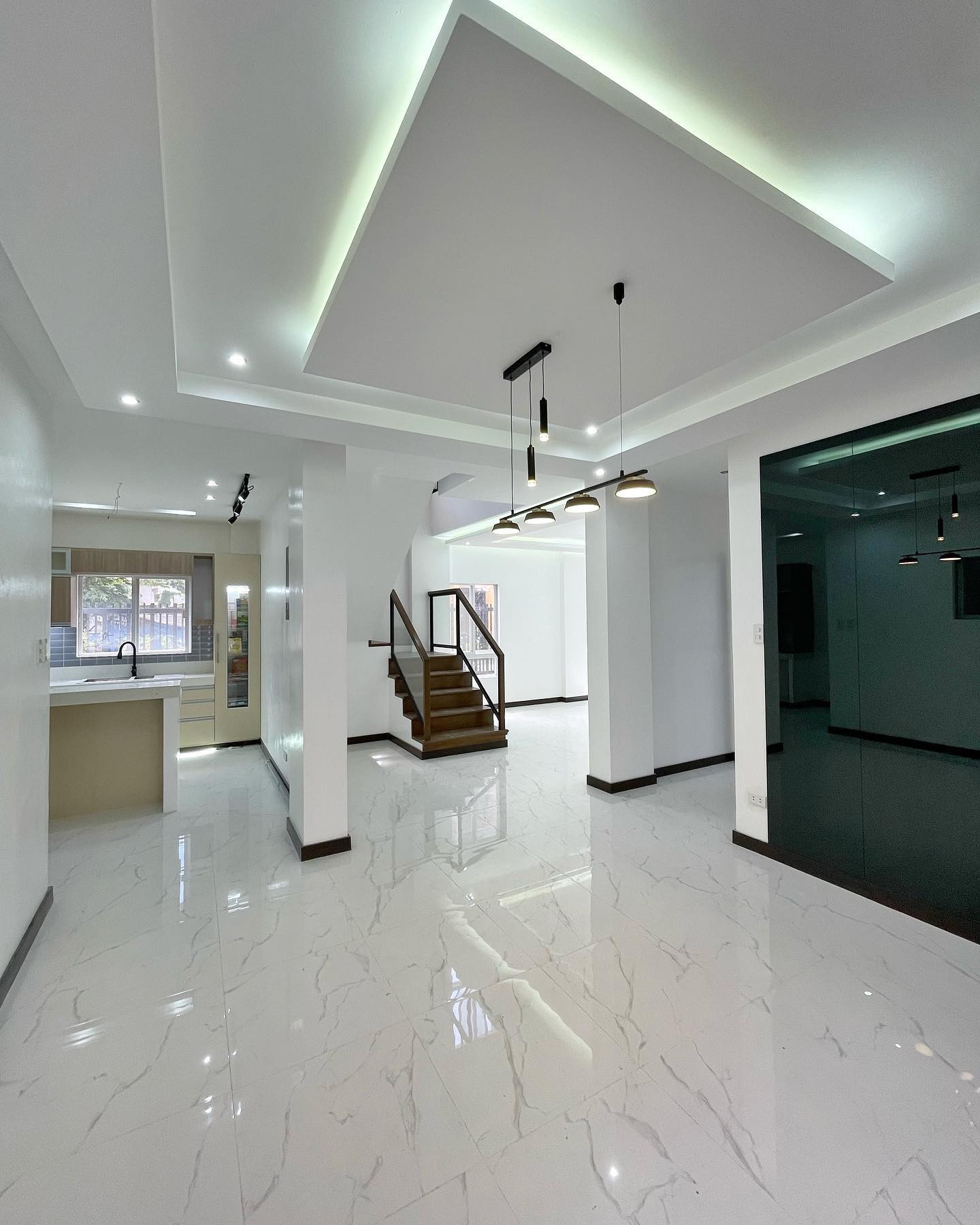 Brand New 3-Storey Corner House for Sale photo 2