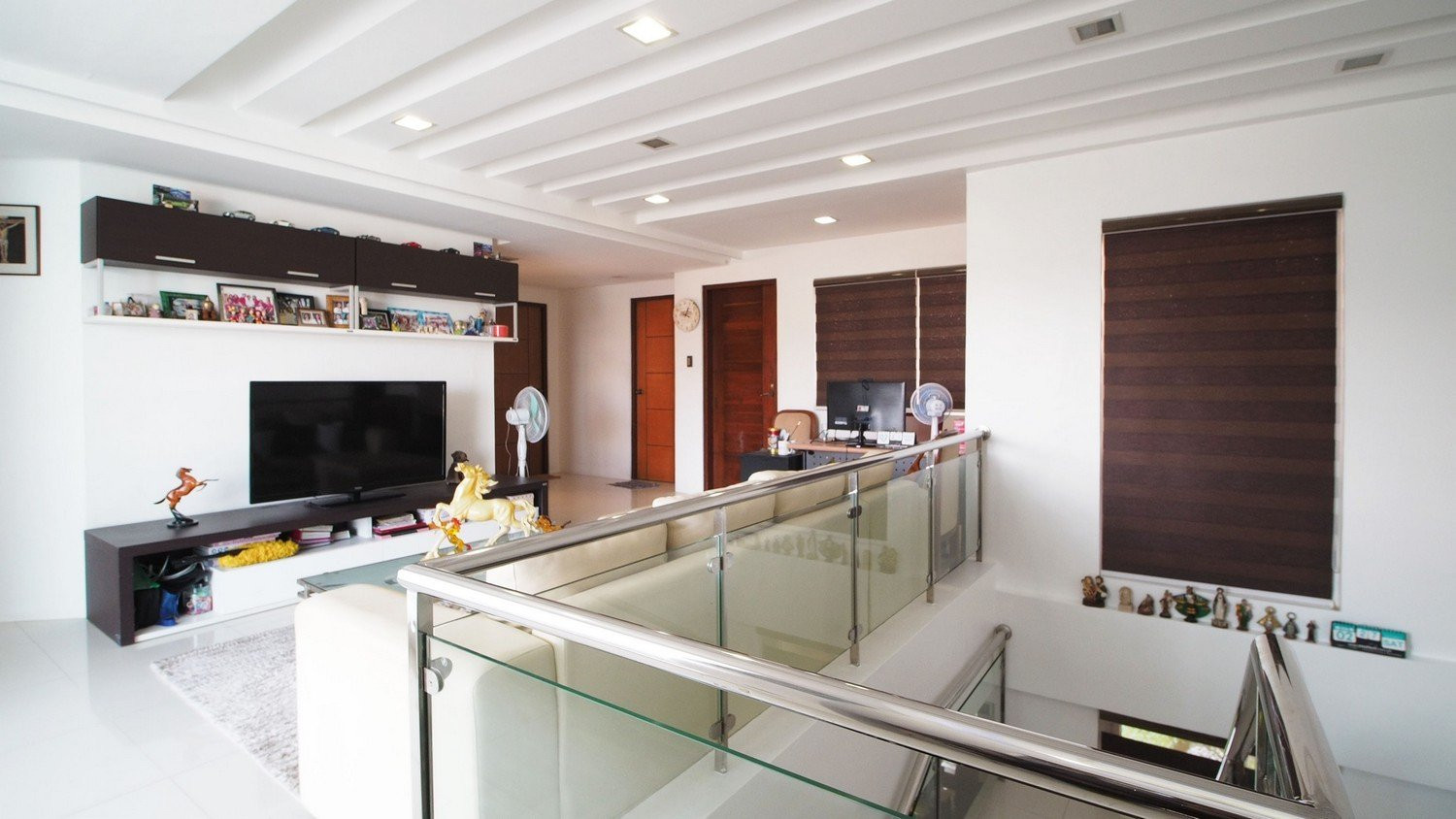 2-Storey Lovely Home with Roofdeck and Basement photo 4
