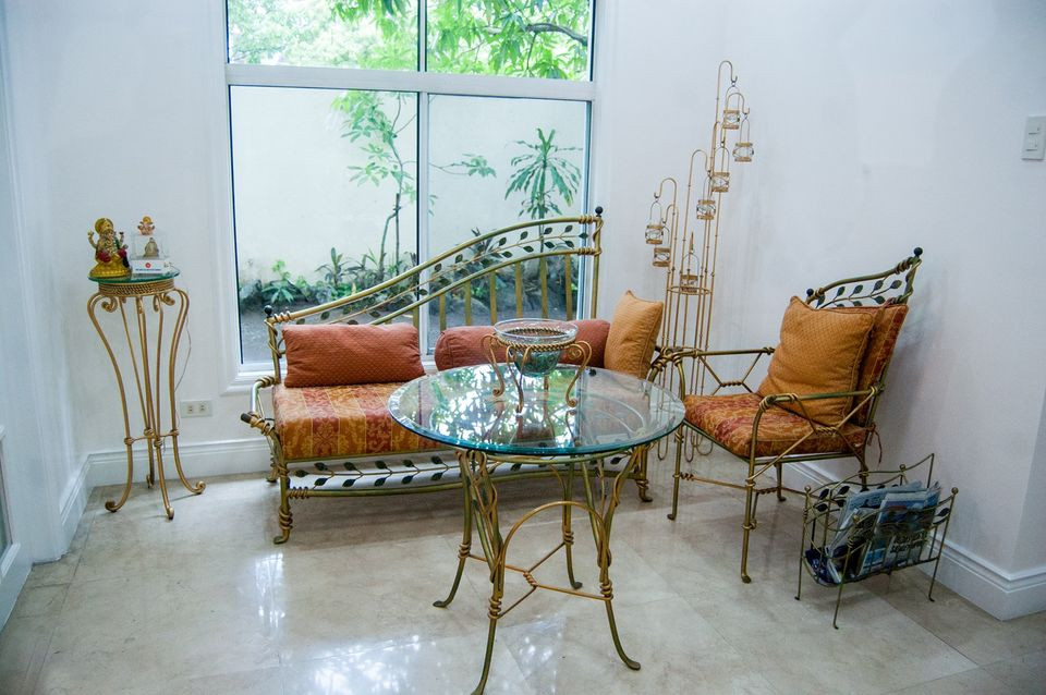 4BR HOUSE AND LOT FOR SALE AT HILLSBOROUGH ALABANG VILLAGE photo 5