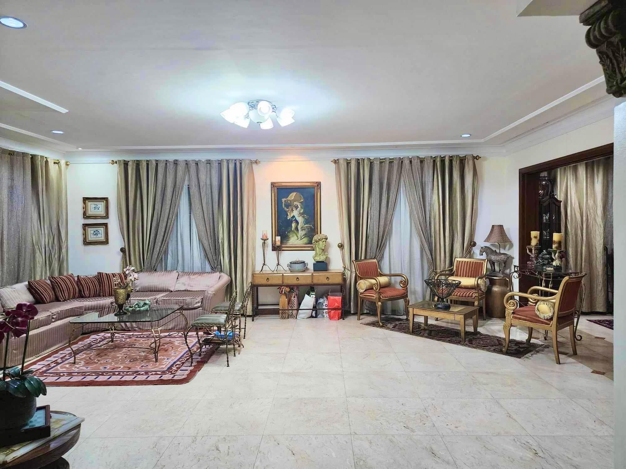 An Expansive 5 Bedroom House and Lot for Sale photo 3