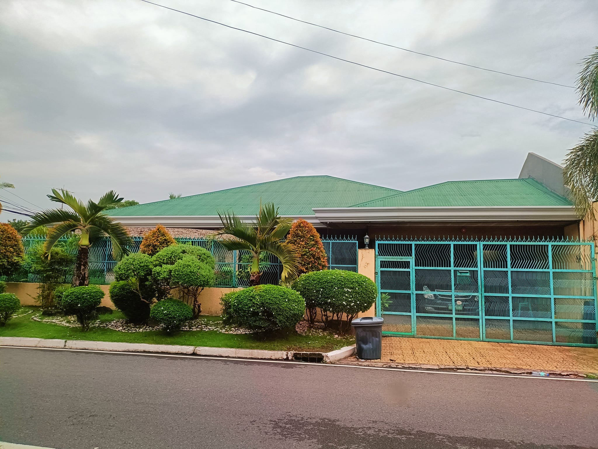 Classic Bungalow for Sale in an exclusive subd. in Angeles City, Pampanga photo 1