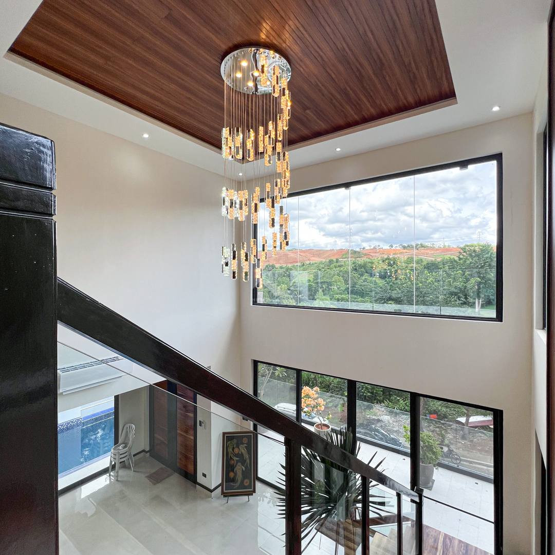 Upscale Modern Tropical House and Lot For Sale in Sun Valley photo 4