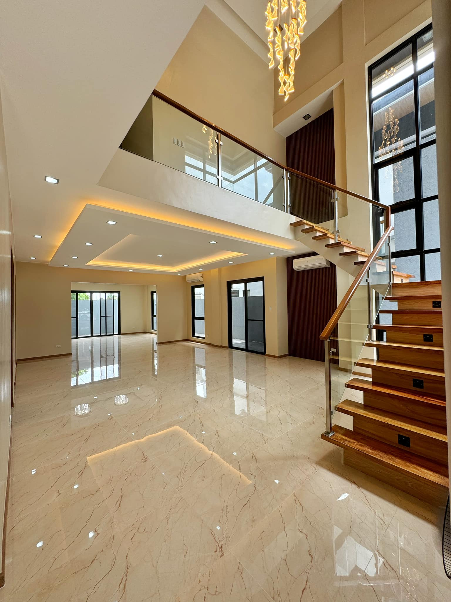 Brand New Modern House for Sale in Neopolitan Commonwealth Fairview Quezon City photo 3
