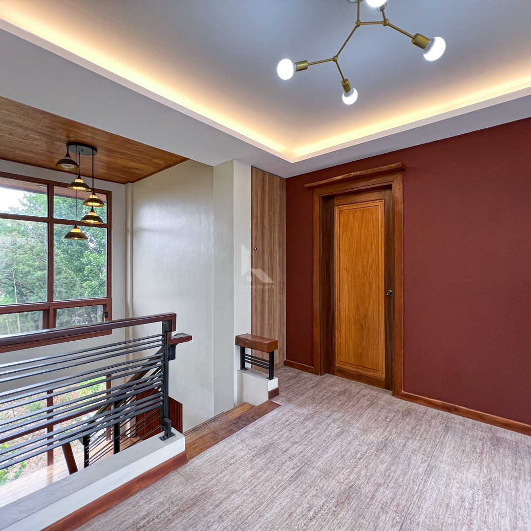 Cozy House with Vast Two-Lots For Sale in Woodridge Heights, Marikina City photo 4