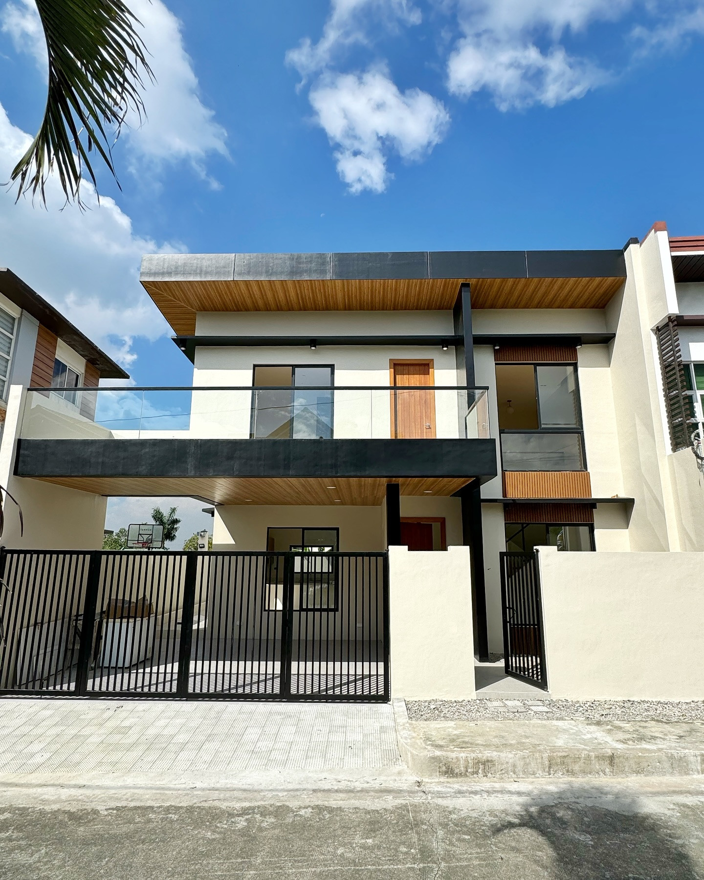 Brand New Modern House for Sale in Taytay Rizal photo 1
