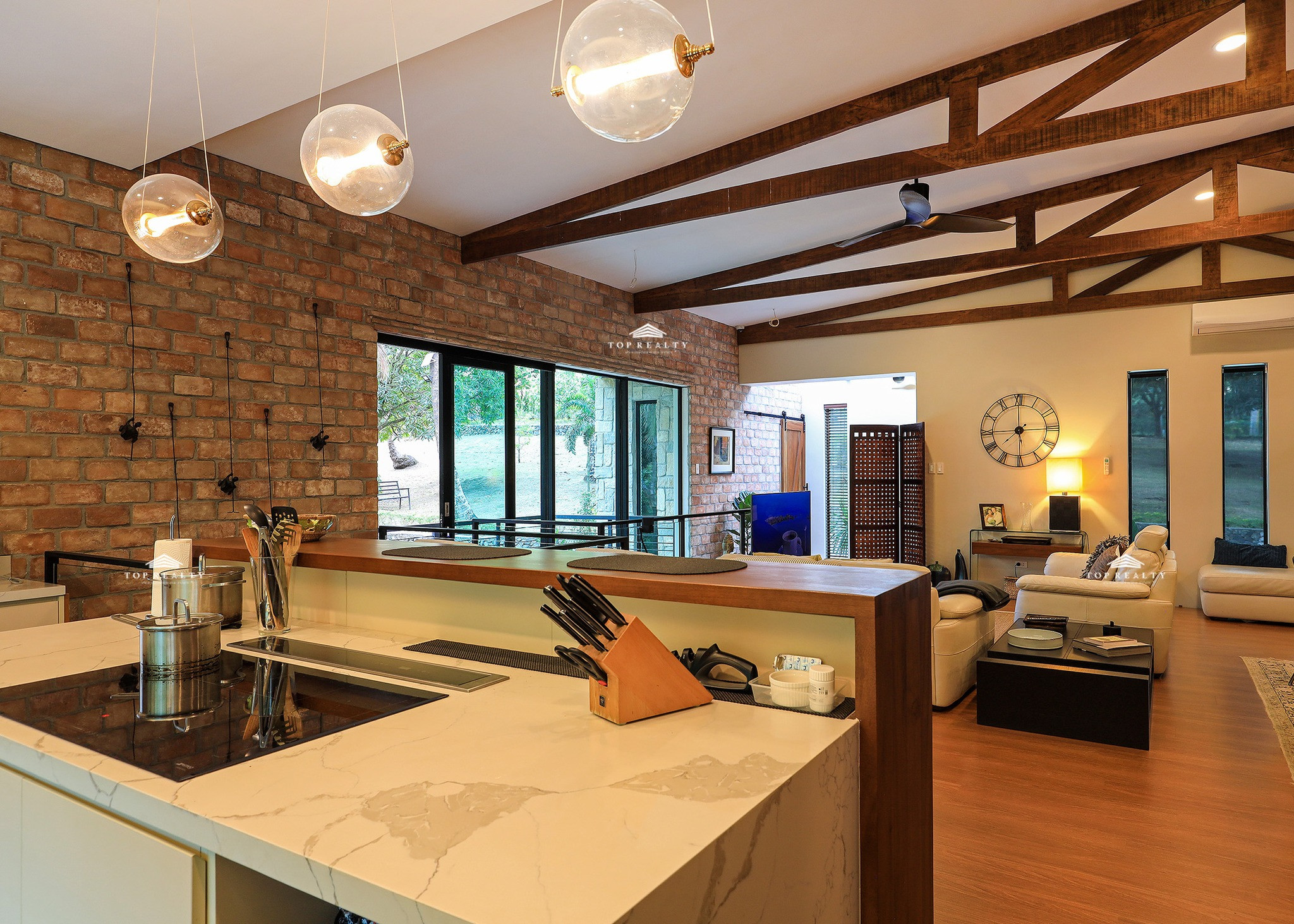 Modern Rustic House and Lot in the middle of a sprawling land photo 5