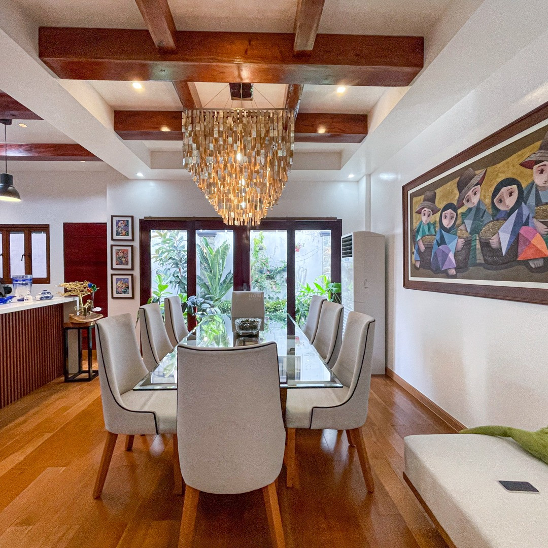 Elegant Modern Tropical House and Lot For Sale in Susana Heights photo 5