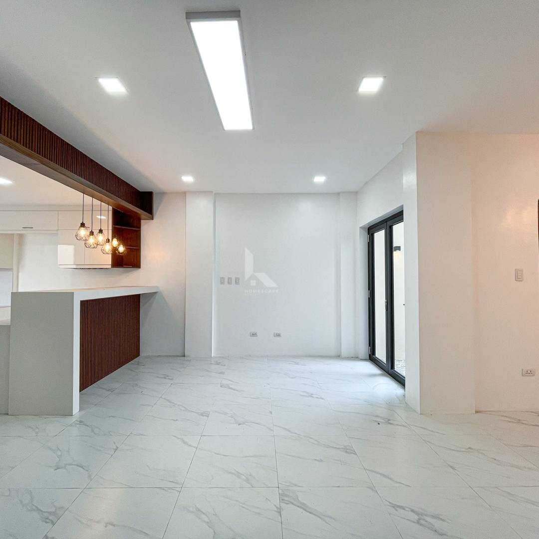 Sophisticated Modern House and Lot For Sale photo 3