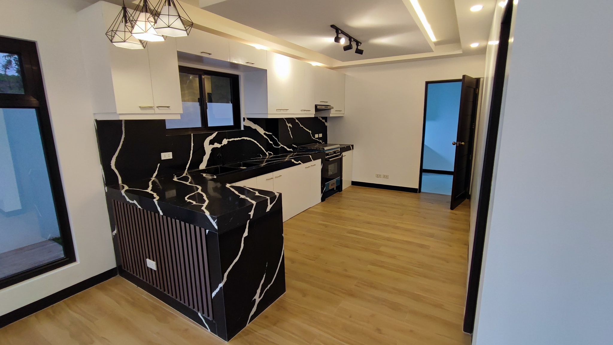 Brand new  modern house for sale in Angeles City exclusive subd. Pampanga photo 4