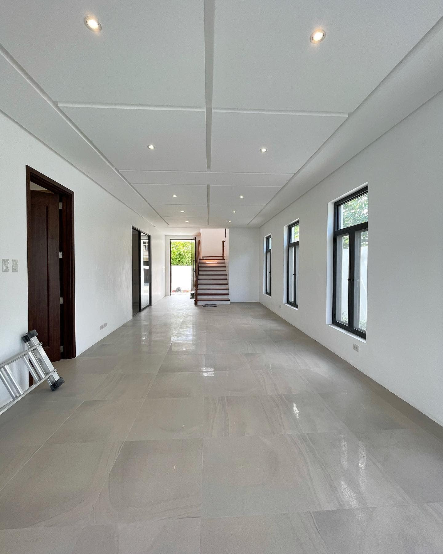 Brand New 3-Storey Modern House for Sale in Batasan Hills Quezon City photo 2