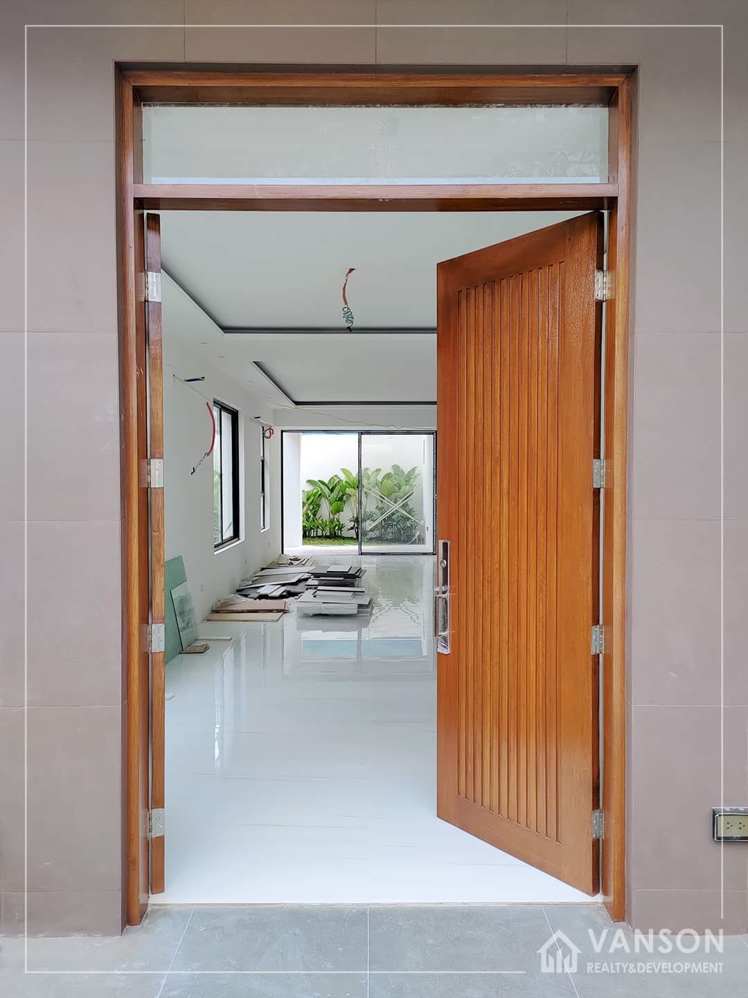 HOUSE AND LOT FOR SALE IN BF HOMES photo 5